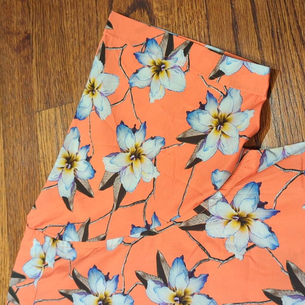 Mint Condition Ted Baker Button Up - image 7